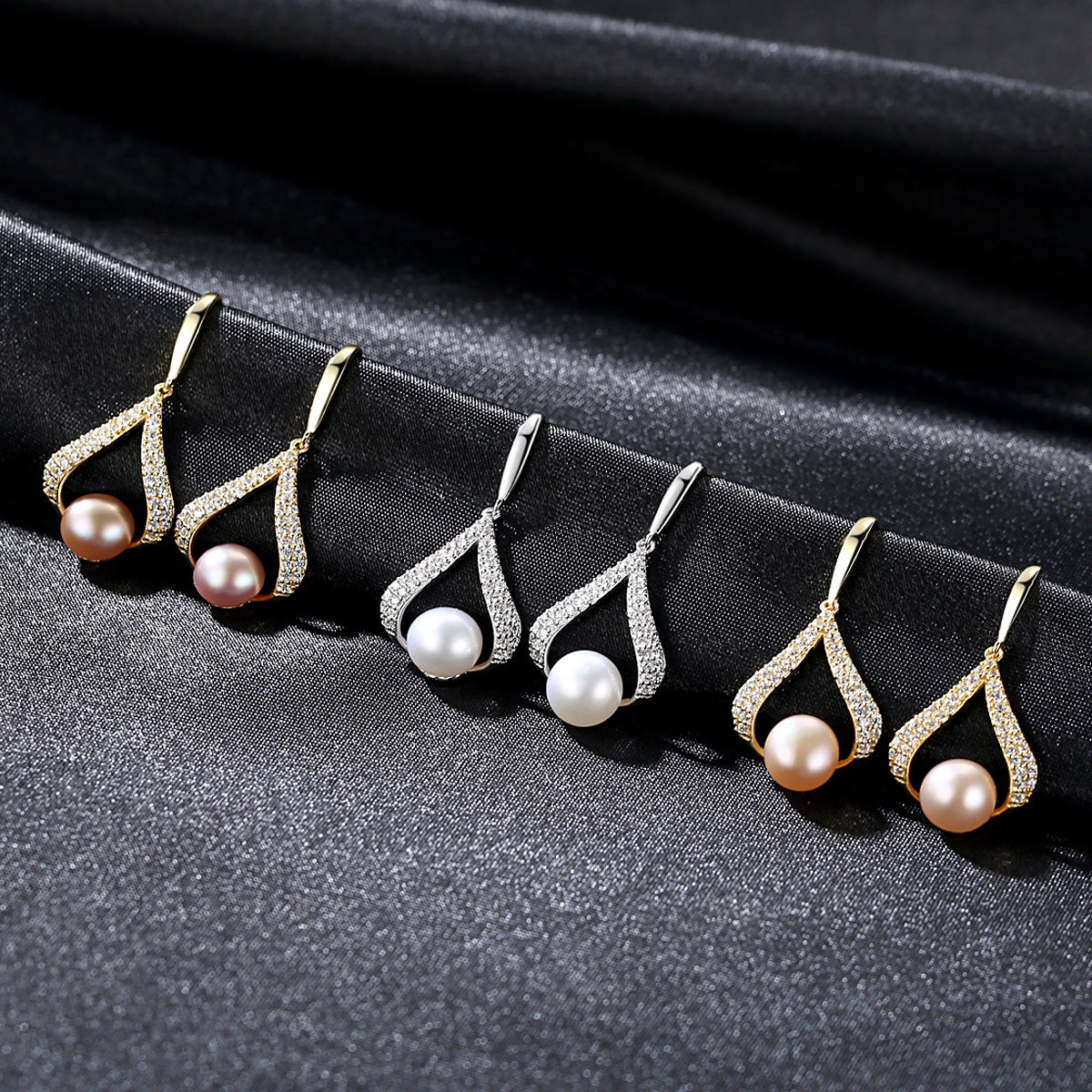 New pearl earrings with water drops